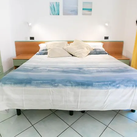 Residence Villa Dei Pini-2